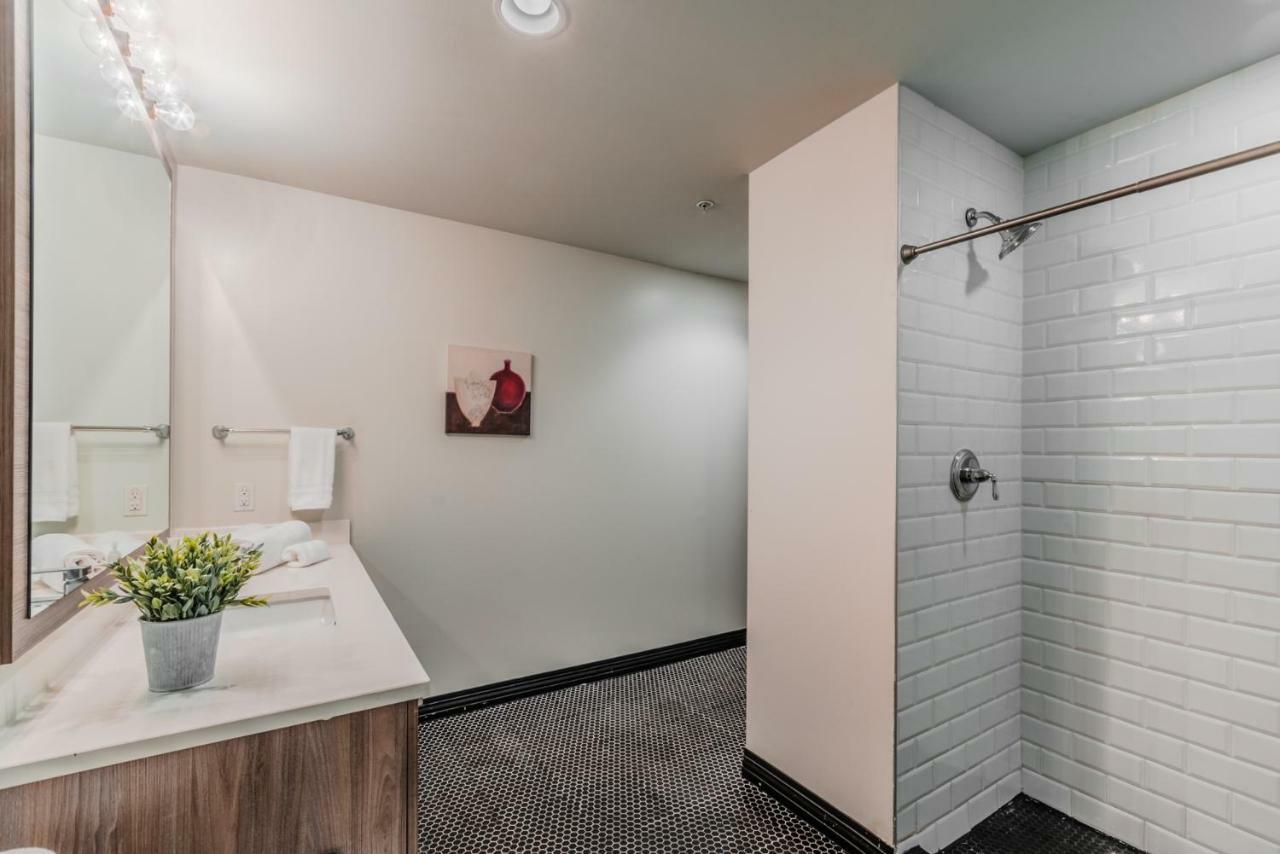 Regal Stays Corporate Apartments - Downtown Dallas Dış mekan fotoğraf