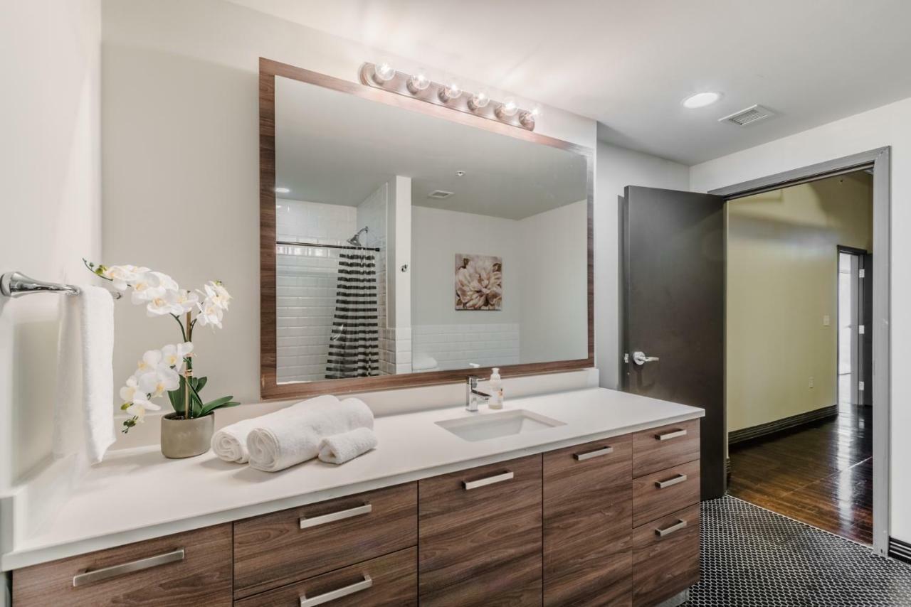 Regal Stays Corporate Apartments - Downtown Dallas Dış mekan fotoğraf